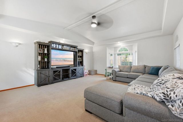 9349 Nalini Ct, Santee, CA 92071