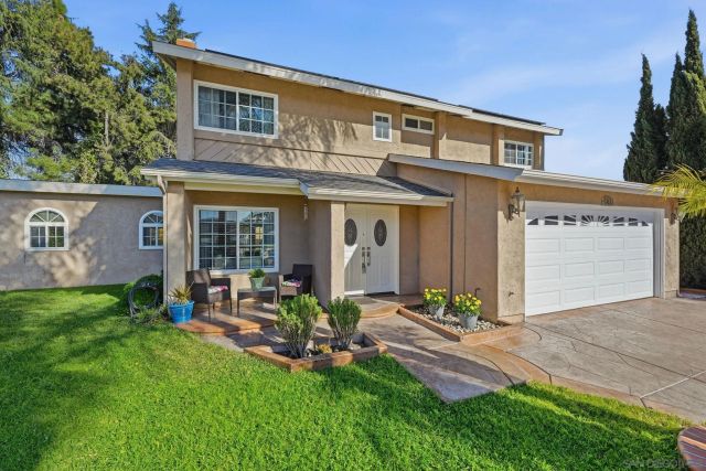 9349 Nalini Ct, Santee, CA 92071