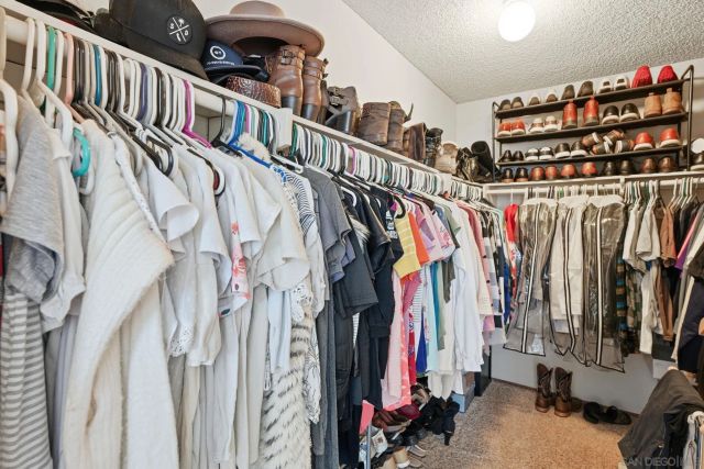 9349 Nalini Ct, Santee, CA 92071