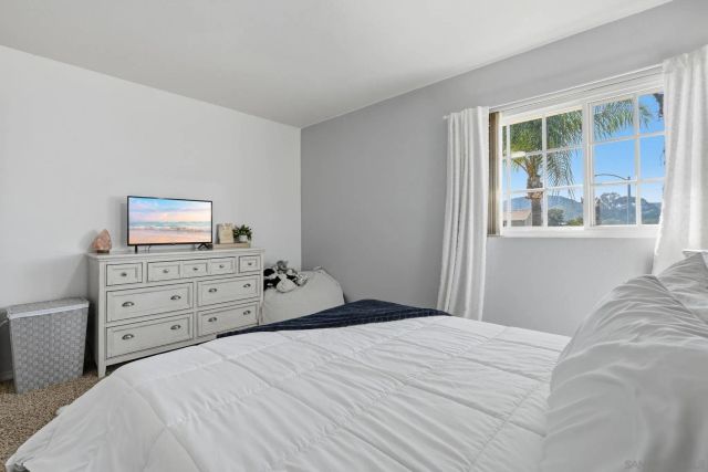 9349 Nalini Ct, Santee, CA 92071