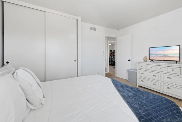 9349 Nalini Ct, Santee, CA 92071