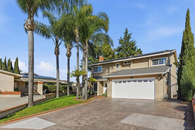 9349 Nalini Ct, Santee, CA 92071