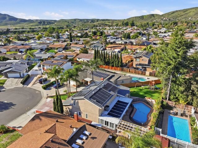 9349 Nalini Ct, Santee, CA 92071