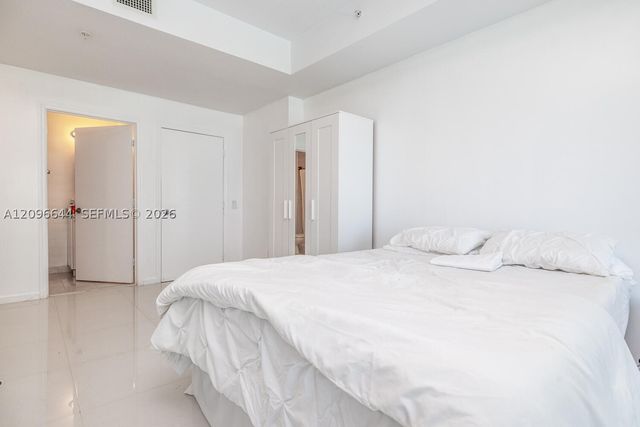 60 SW 13 STREET 1404, Miami, FL 33130