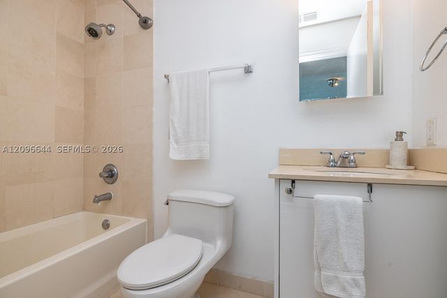 60 SW 13 STREET 1404, Miami, FL 33130