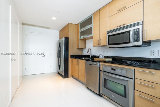 60 SW 13 STREET 1404, Miami, FL 33130