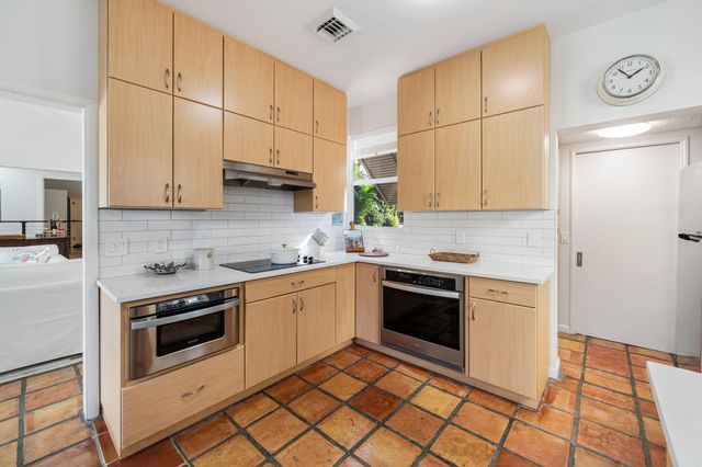 49 River Drive, Ocean Ridge, FL 33435