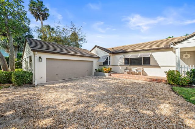 49 River Drive, Ocean Ridge, FL 33435