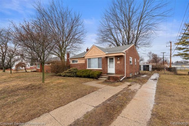 27734 Maplewood Street, Garden City, MI 48135