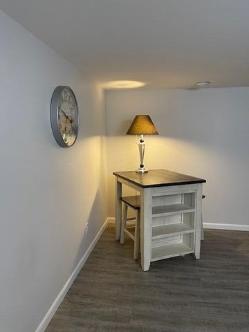 5776 Leisure S Drive SE, Grand Rapids, MI 49548