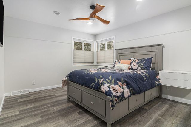 5776 Leisure S Drive SE, Grand Rapids, MI 49548