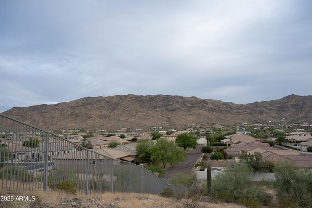 2605 W Piedmont Road 30, Phoenix, AZ 85041