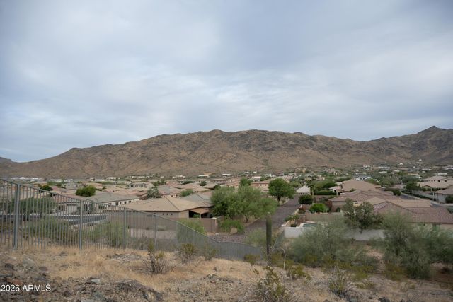 2605 W Piedmont Road 30, Phoenix, AZ 85041