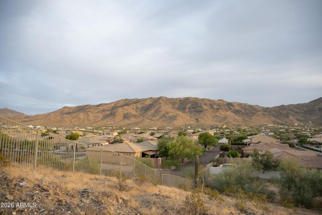 2605 W Piedmont Road 30, Phoenix, AZ 85041