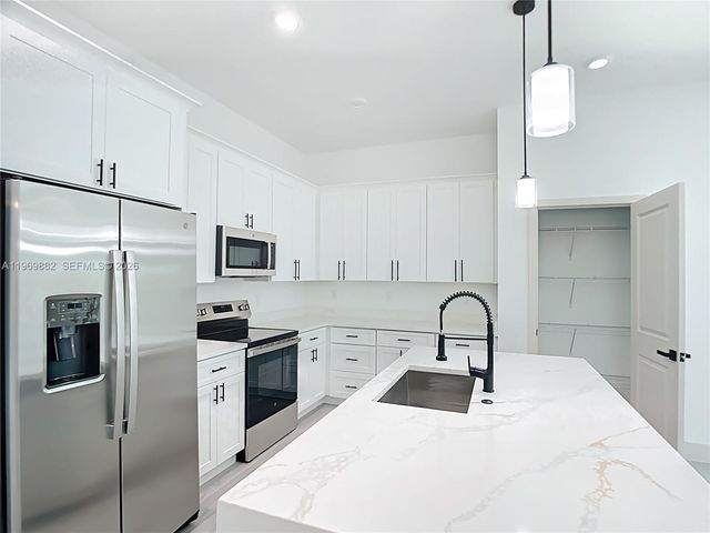 15467 HILLSBOROUGH BOULEVARD, Port Charlotte, FL 33954