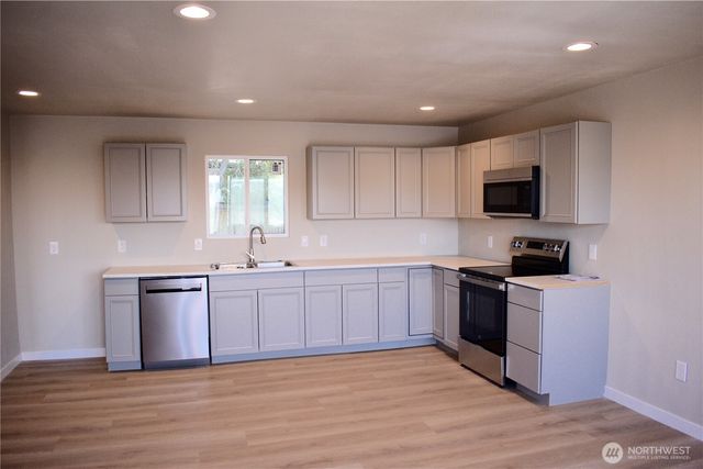 9854 Apple Road NE, Moses Lake, WA 98837