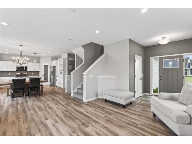 8107 157th Terrace, Savage, MN 55378