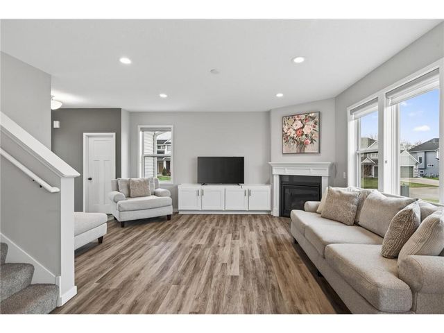 8107 157th Terrace, Savage, MN 55378