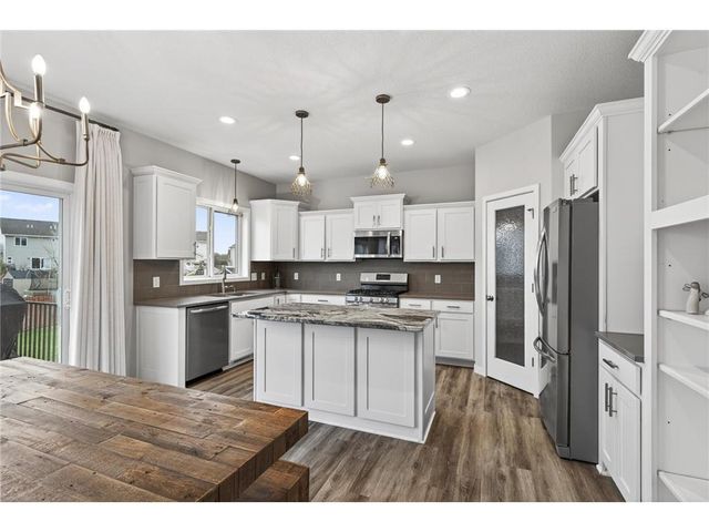 8107 157th Terrace, Savage, MN 55378