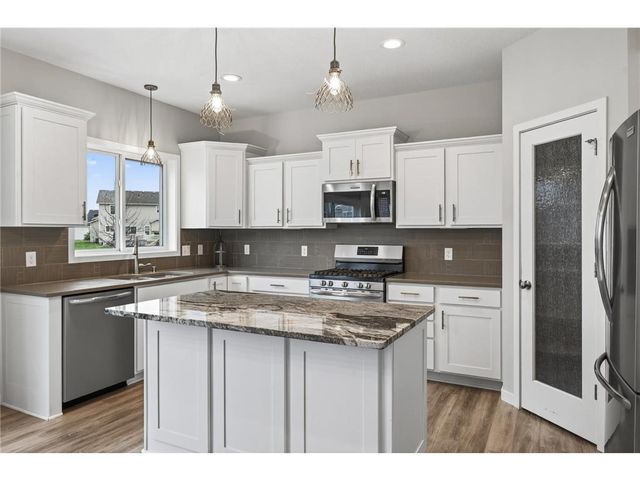 8107 157th Terrace, Savage, MN 55378
