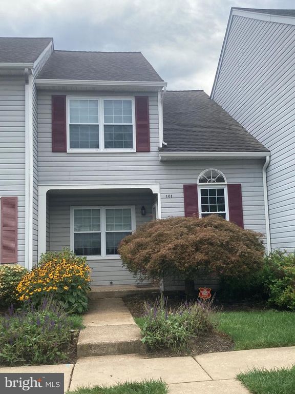101 BEACON CT, LANSDALE, PA 19446 — exterior