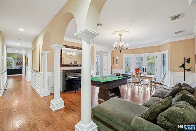 740 Van Houten Avenue, Franklin Lakes, NJ 07417