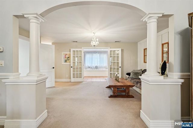 740 Van Houten Avenue, Franklin Lakes, NJ 07417