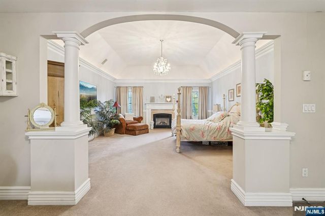 740 Van Houten Avenue, Franklin Lakes, NJ 07417