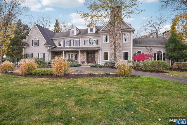 740 Van Houten Avenue, Franklin Lakes, NJ 07417