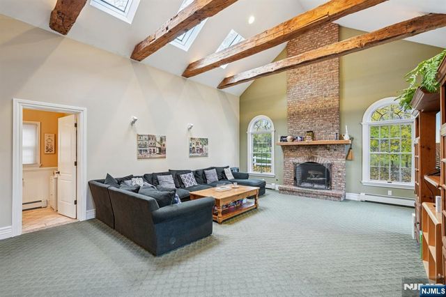 740 Van Houten Avenue, Franklin Lakes, NJ 07417