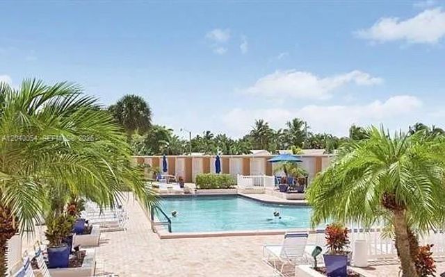 2200 NE 66th Street 1401, Fort Lauderdale, FL 33308