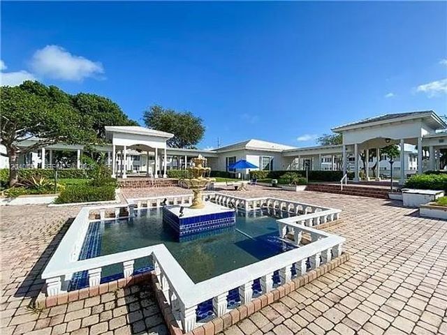 2200 NE 66th Street 1401, Fort Lauderdale, FL 33308
