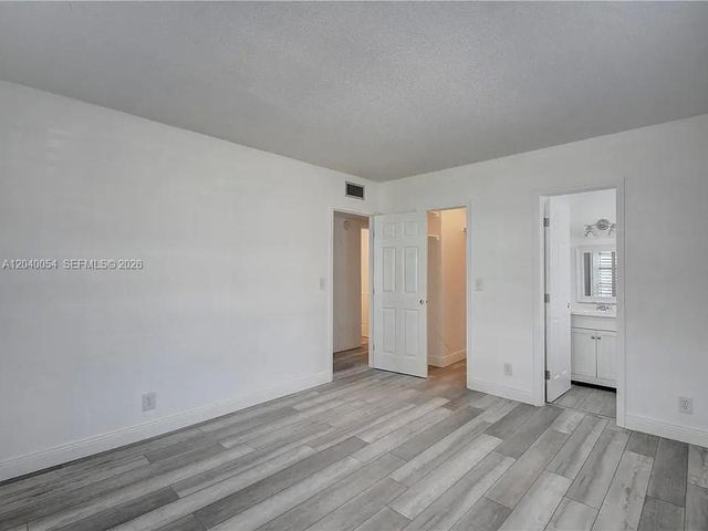 2200 NE 66th Street 1401, Fort Lauderdale, FL 33308