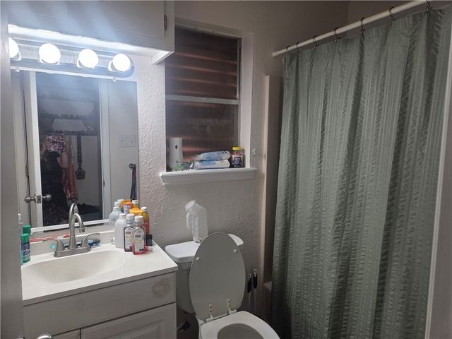 1118 Ontario Dr, Corpus Christi, TX 78418