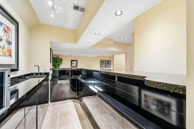 7423 Hyde Park Lane, Edina, MN 55439