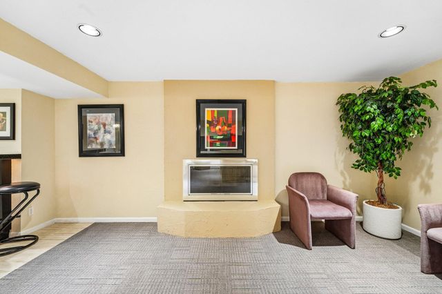7423 Hyde Park Lane, Edina, MN 55439