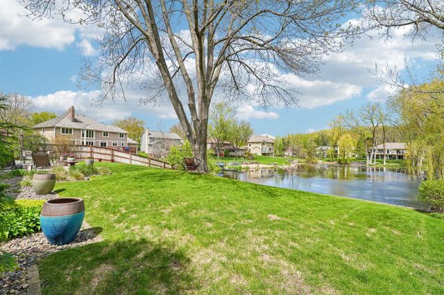 7423 Hyde Park Lane, Edina, MN 55439