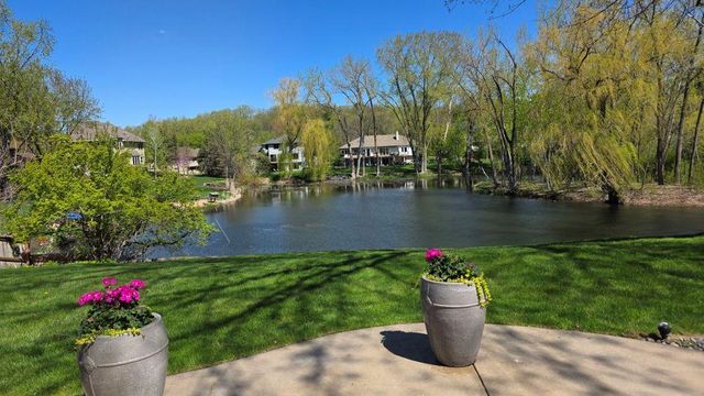 7423 Hyde Park Lane, Edina, MN 55439