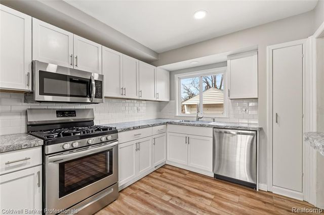 22617 Oconnor Street, Saint Clair Shores, MI 48080