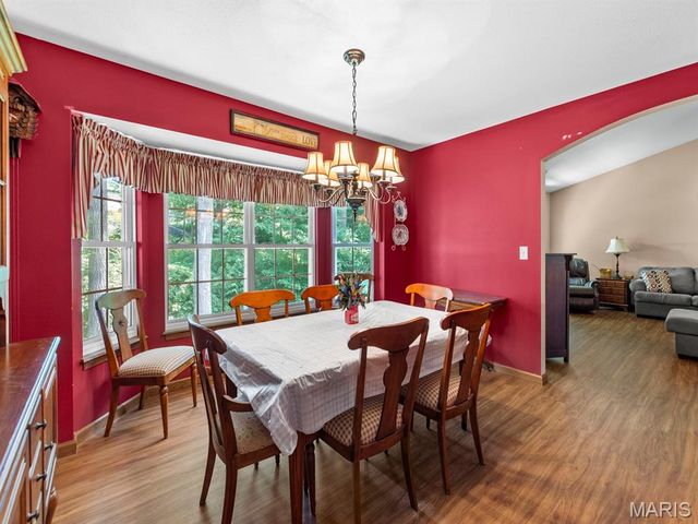 93 Stonebridge Crossing Drive, Maryville, IL 62062