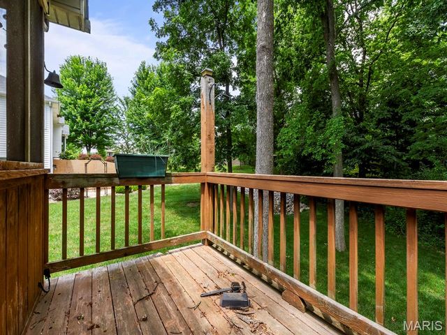 93 Stonebridge Crossing Drive, Maryville, IL 62062
