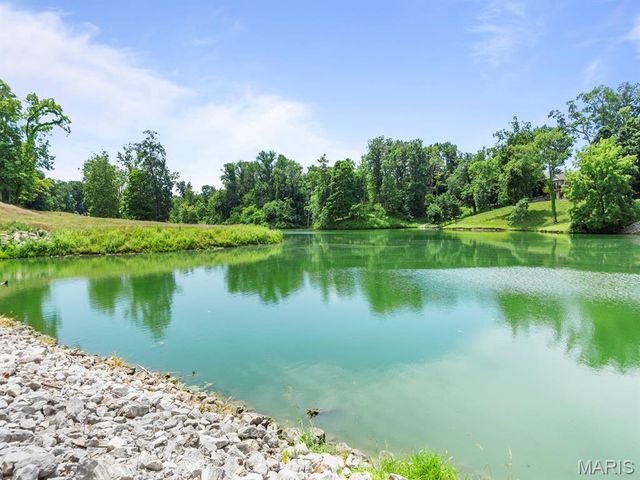 93 Stonebridge Crossing Drive, Maryville, IL 62062