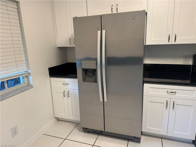 7779 Jewel LN 102, Naples, FL 34109