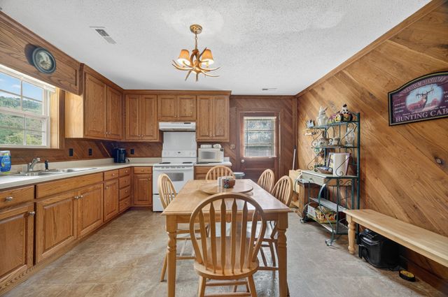 1143 Old Elkton Pike, Dellrose, TN 38453