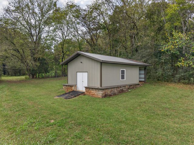 1143 Old Elkton Pike, Dellrose, TN 38453