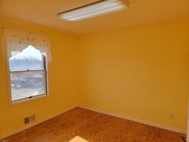 5223 Frontier Road, Avoca, MI 48006