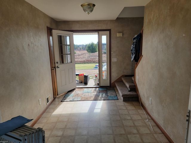 5223 Frontier Road, Avoca, MI 48006