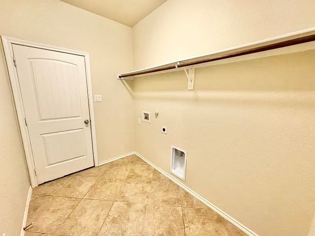 3020 Tamarack Lane, Denton, TX 76226