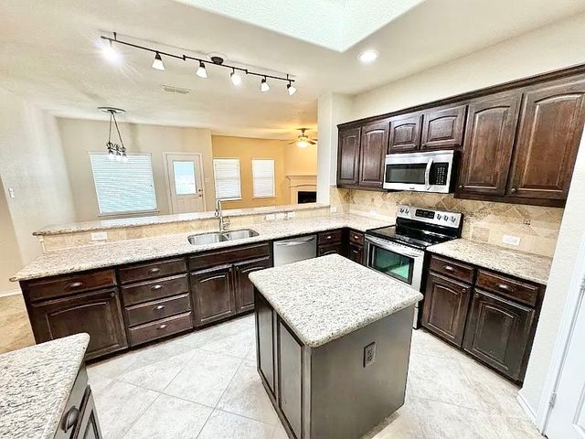 3020 Tamarack Lane, Denton, TX 76226
