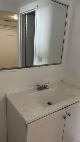 3660 NE 166th Street 609, North Miami Beach, FL 33160